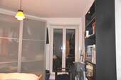 Schlafzimmer mit Balkonzugang - 