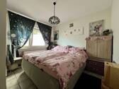 Schlafzimmer EG - 