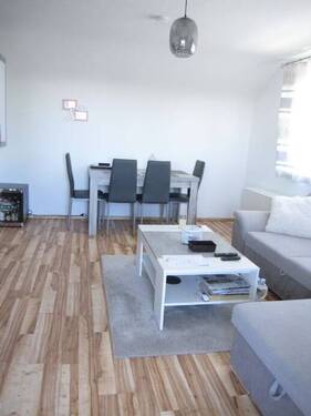 Wohnzimmer - 2 Zimmer Etagenwohnung zur Miete in Aichhalden