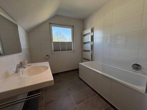 Bad im Dachgeschoss - 