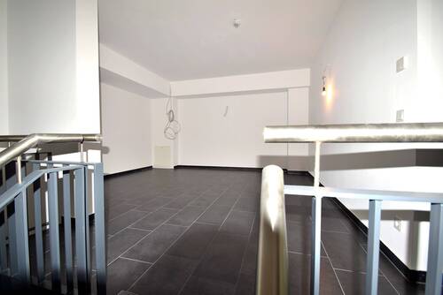 Hochparterre - Büro mit 140,40 m&sup2; in Hamburg zur Miete