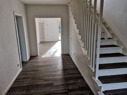 Erdgeschossflur - 5 Zimmer Einfamilienhaus in Buxtehude