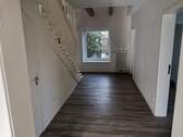 Erdgeschossflur - Einfamilienhaus mit 180,00 m&sup2; in Buxtehude zur Miete