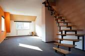 Wohnraum / Treppe zum Spitzboden - Etagenwohnung mit 41,00 m² in Peine zum Kaufen