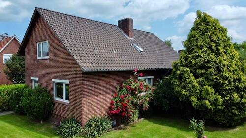 Aussenansicht 2 - 6 Zimmer Einfamilienhaus zum Kaufen in Drochtersen