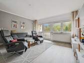 Wohnzimmer c - +Schön möblierte 3-R-W in Hohnstein - ermöglicht FeWo oder Eigennutzung (68m2) mit Garage & Loggia!+