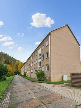 Außenansicht Haus b - 3 Zimmer Etagenwohnung in Hohnstein