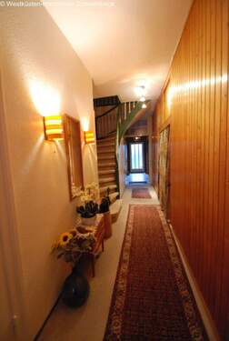 Gebäude 1 Flur EG - 