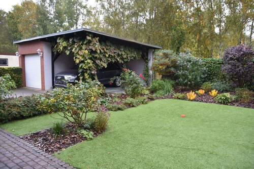 Garage und Carport - 
