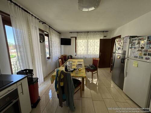 Einbaulüche mit Essbereich - 