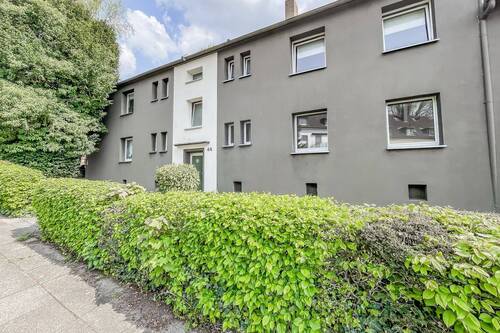 Außenansicht - 3,5 - Zimmer - frisch renoviert - ruhige Lage - Garten mitnutzung