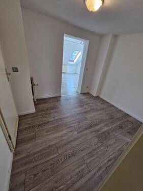Flur - Etagenwohnung mit 52,00 m² in Gera zur Miete