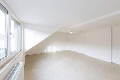 Wohnzimmer - 2 Zimmer Etagenwohnung zur Miete in Düsseldorf