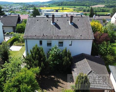 Rückansicht - Großes Zweifamilienhaus mit Garage in toller Wohnlage von Burgkunstadt