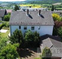 Großes Zweifamilienhaus mit Garage in toller Wohnlage von Burgkunstadt