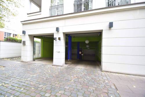 Zufahrt - Garage, Stellplatz zur Miete in Hamburg