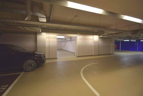 Einfahrt - Garage, Stellplatz in Hamburg