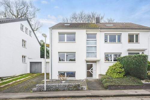 Vorderansicht - Mehrfamilienhaus, Wohnhaus zum Kaufen in Aachen