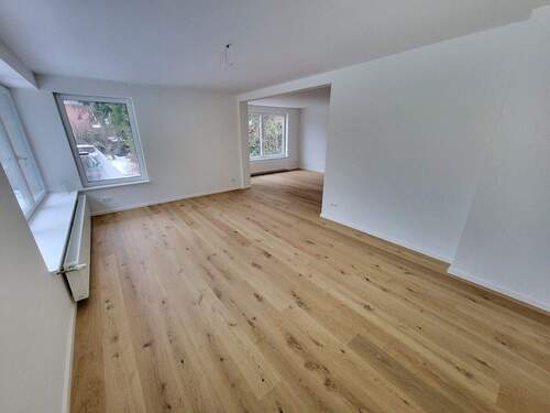 EG: Wohn-/Esszimmer - 