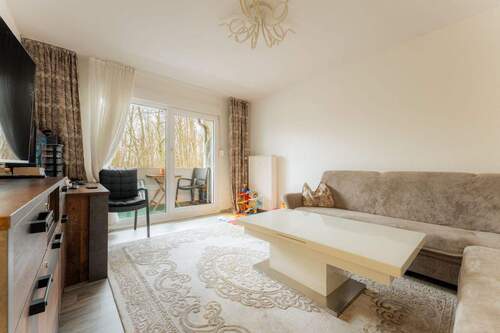 Wohnzimmer - Solide vermietete Wohnung in Stadionnähe, Leverkusen