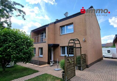 Titelbild - 8 Zimmer Einfamilienhaus zum Kaufen in Jülich