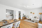 Wohn-Ess-Bereich - Frisch sanierter Wohntraum in Ingolstadt - 3 Zimmer mit Süd-Ost-Balkon - 45.000€ KfW geschenkt