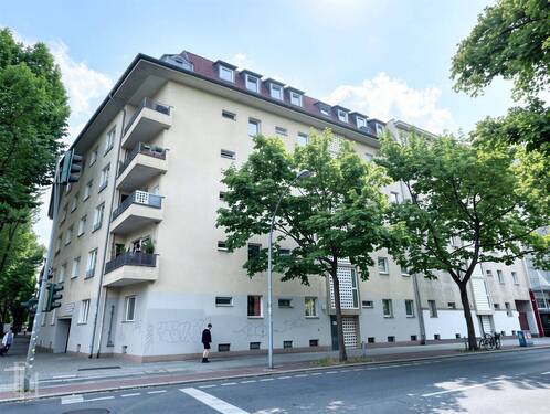 Außenansicht - 3-Zimmer mit Südbalkon im Winterfeldkiez-Schöneberg!