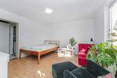 Wohnen/Schlafen - Klein, fein, zentral: Vermietete 1-Zimmer-Wohnung mit Balkon in Toplage