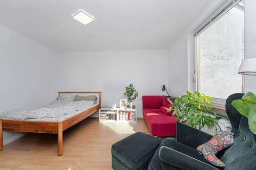 Wohnen/Schlafen - 1 Zimmer Etagenwohnung in München