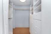 Begehbarer Kleiderschrank - 