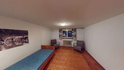 Arbeits-Schlafzimmer im UG - 