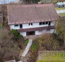 Geräumiges Wohnhaus mit Ausbaureserve in Kulmbach - Wohnen und Arbeiten unter einem Dach - Kulmbach / Mangersreuth