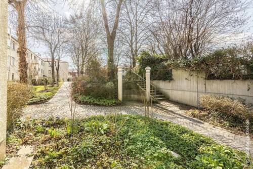 Blick vom Balkon in die Anlage - 