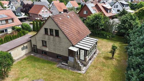 Drohnenbild - 5 Zimmer Einfamilienhaus in Wolfsburg