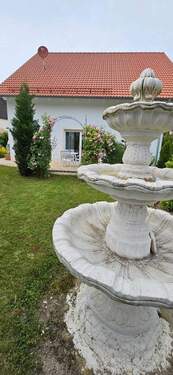 Außenansicht mit Garten - 7 Zimmer Einfamilienhaus in Ebermannsdorf