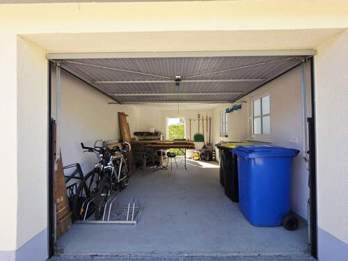 Garage - 