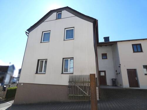 Ansicht Ost - Einfamilienhaus mit 188,70 m² in Saalburg-Ebersdorf zum Kaufen