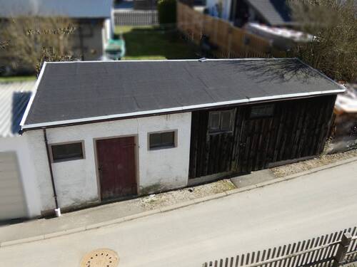 Nebengelass / Lagerfläche gegenüber Wohnhaus - 