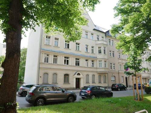 Fassade - Beliebter Lage, Uni-Nähe, langjährig vermietet