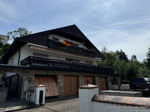 Hausansicht - 1 Zimmer Mehrfamilienhaus, Wohnhaus in Pfinztal - Wöschbach