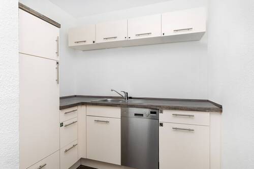 HQ_Airport_505_BREMEN_Germany_Kitchen.jpg - 