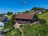 Luftbild 1 - 8 Zimmer Einfamilienhaus in Lauben