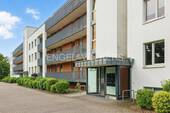 Hauseingang - 2 Zimmer Etagenwohnung zum Kaufen in Norderstedt