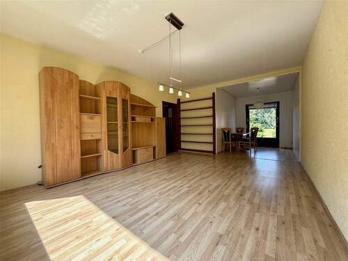 Wohn- und Esszimmer EG (rechter Hausteil) - 