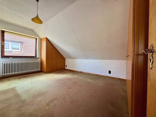 Zimmer 2 OG (rechter Hausteil) - 