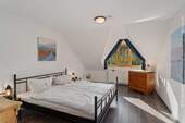Schlafzimmer (16,35m²) - 