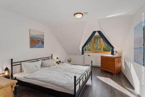 Schlafzimmer (16,35m²) - 