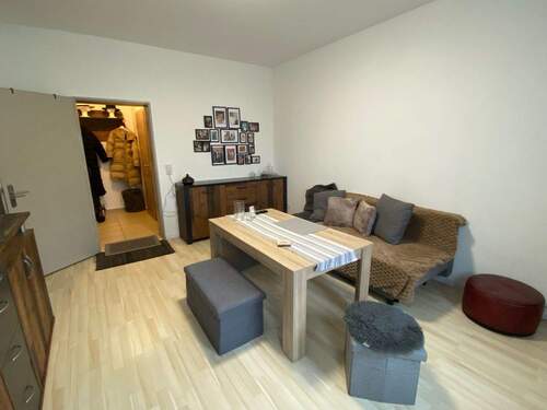 Der Wohnbereich - 1 Zimmer Etagenwohnung in Fürth