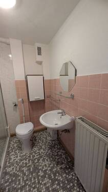 3d2ed75f-b574-47d8-959d-5e07761623a5 - 