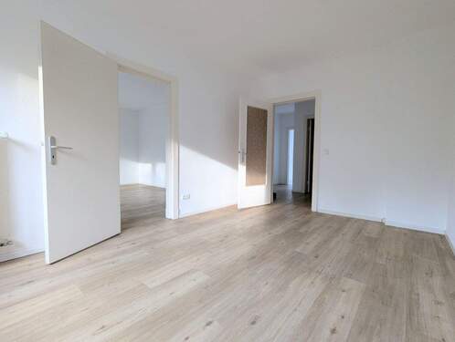 Arbeitszimmer, Blickrichtung Flur - 